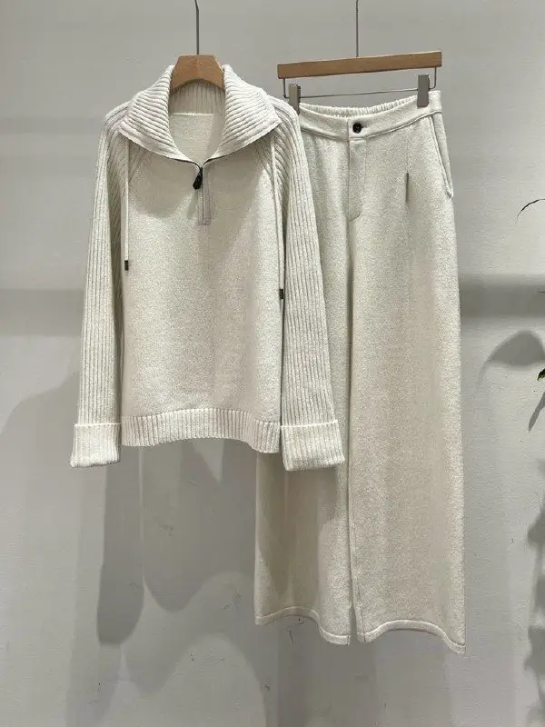 Brunello Cucinelli — Костюм кашеміру жіночий
