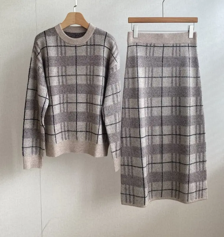 Brunello Cucinelli — Костюм жіночий