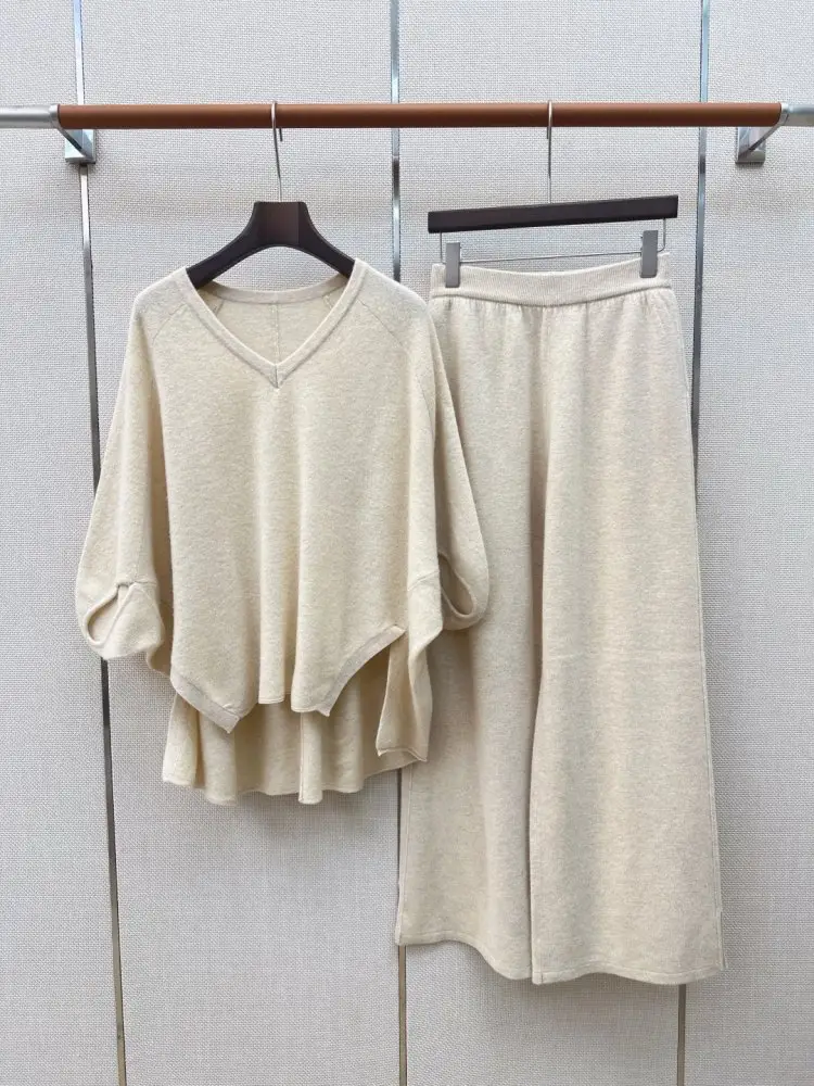 Brunello Cucinelli — Costume female