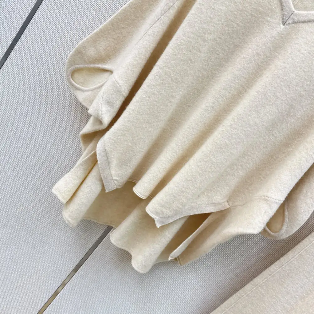 Brunello Cucinelli Costume female — Photo 5