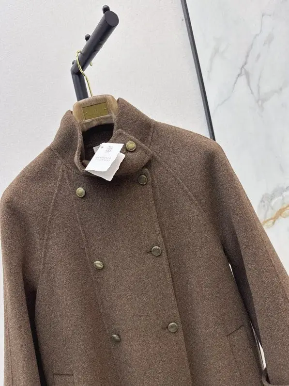 Brunello Cucinelli Delicious and stylish coat of cashmere — Photo 2