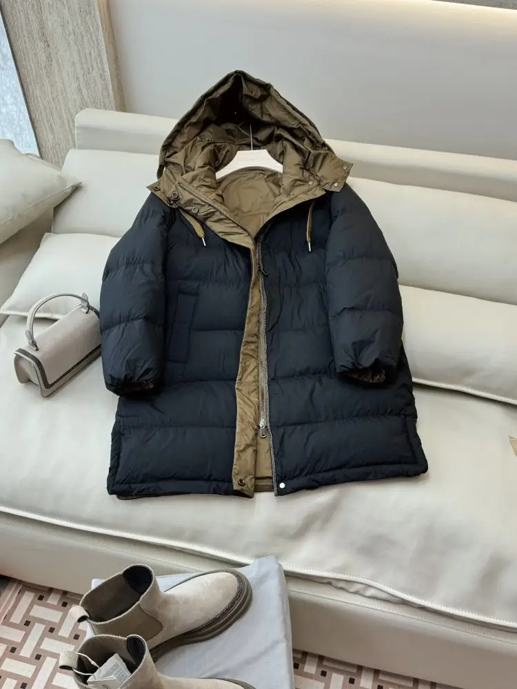 Brunello Cucinelli Down jacket female — Photo 5