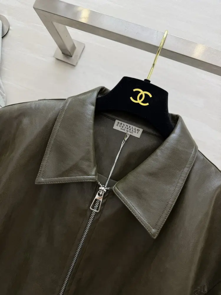 Brunello Cucinelli Куртка кожаная женская — Фото 5