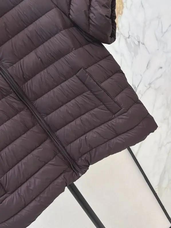 Brunello Cucinelli Куртка на пуху жіноча — Фото 5