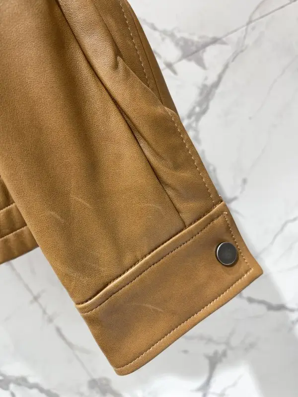 Brunello Cucinelli Кожаная куртка женская — Фото 5