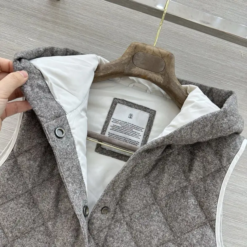 Brunello Cucinelli Quilted vest on feathers women's — Photo 4