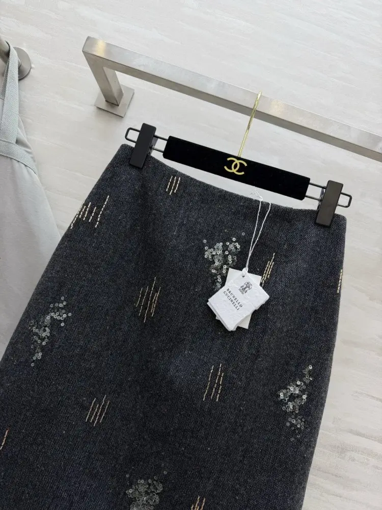 Brunello Cucinelli Skirt A-silhouette of wool — Photo 2