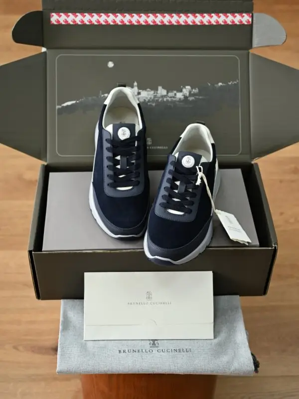 Sneakers men's