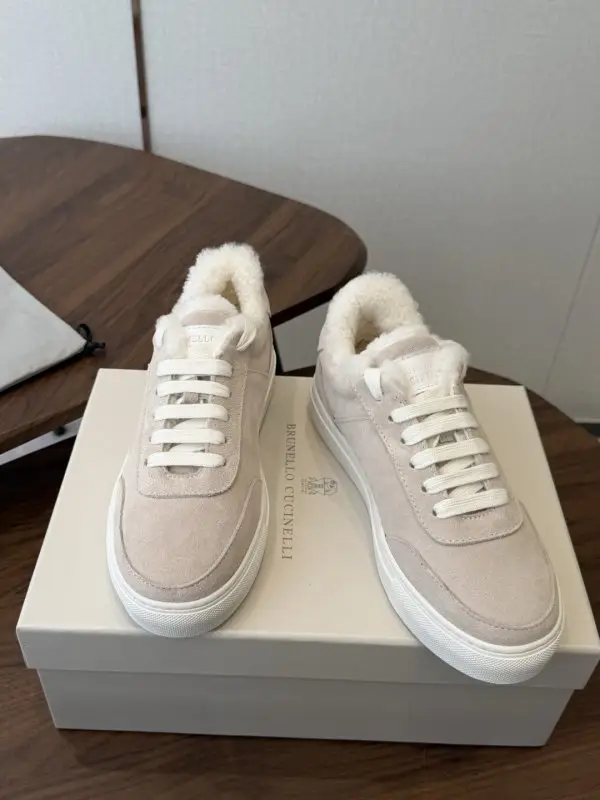Brunello Cucinelli Sneakers on fur women's — Photo 3