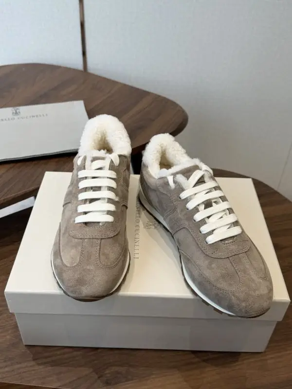 Brunello Cucinelli Sneakers on fur women's — Photo 3