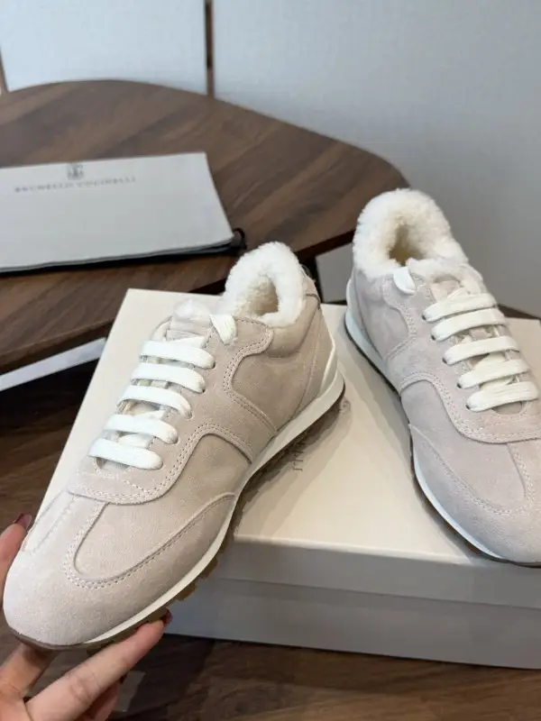 Brunello Cucinelli Sneakers on fur women's — Photo 5