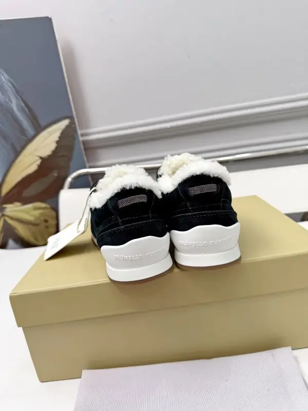Brunello Cucinelli Sneakers winter women's on fur — Photo 5