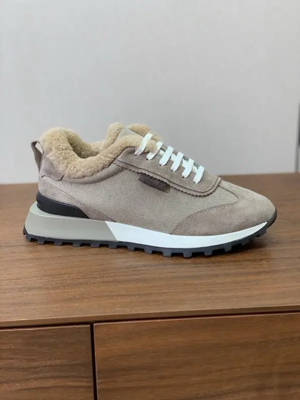 Brunello Cucinelli — Кросівки жіночі на хутрі