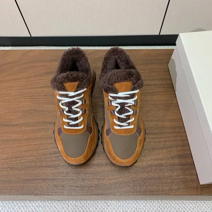 Brunello Cucinelli Sneakers women's on fur — Photo 2