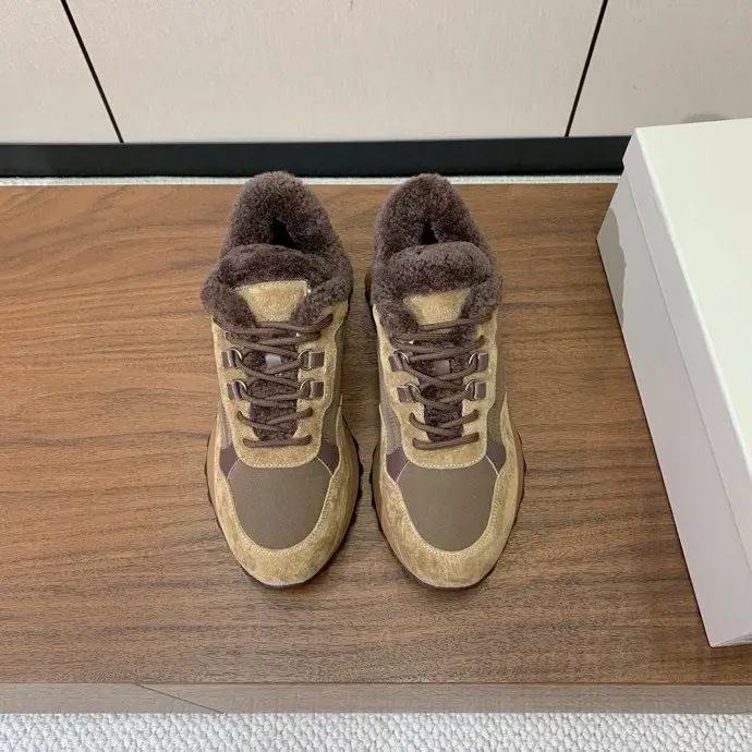 Brunello Cucinelli Sneakers women's on fur — Photo 3