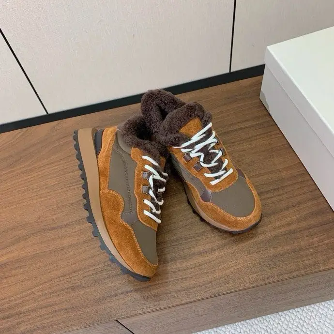 Brunello Cucinelli Sneakers women's on fur — Photo 5