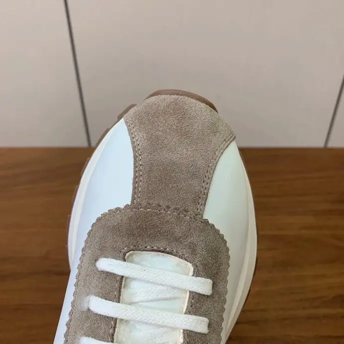 Brunello Cucinelli Sneakers women's on fur — Photo 5