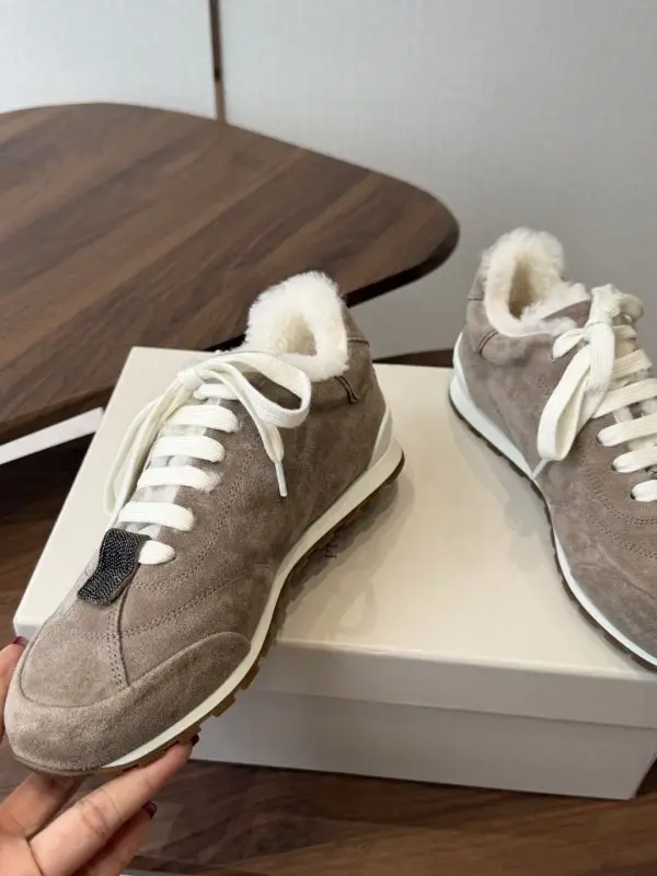Brunello Cucinelli Sneakers women's on fur — Photo 5