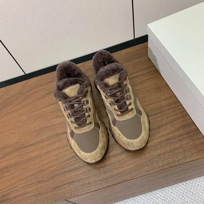 Brunello Cucinelli Sneakers women's on fur — Photo 5