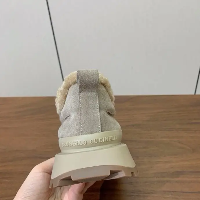 Brunello Cucinelli Sneakers women's on fur — Photo 5