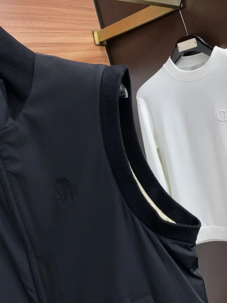 Brunello Cucinelli Жилетка мужская — Фото 3