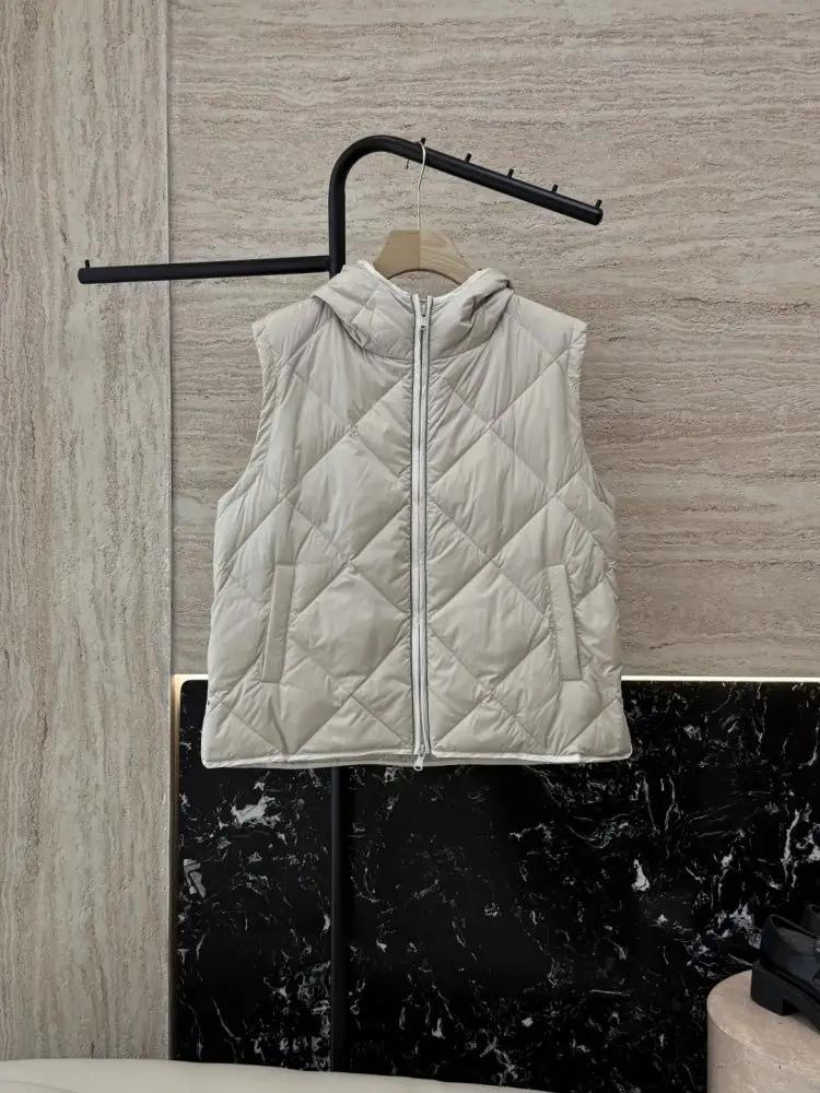 Brunello Cucinelli — Vest on feathers women's