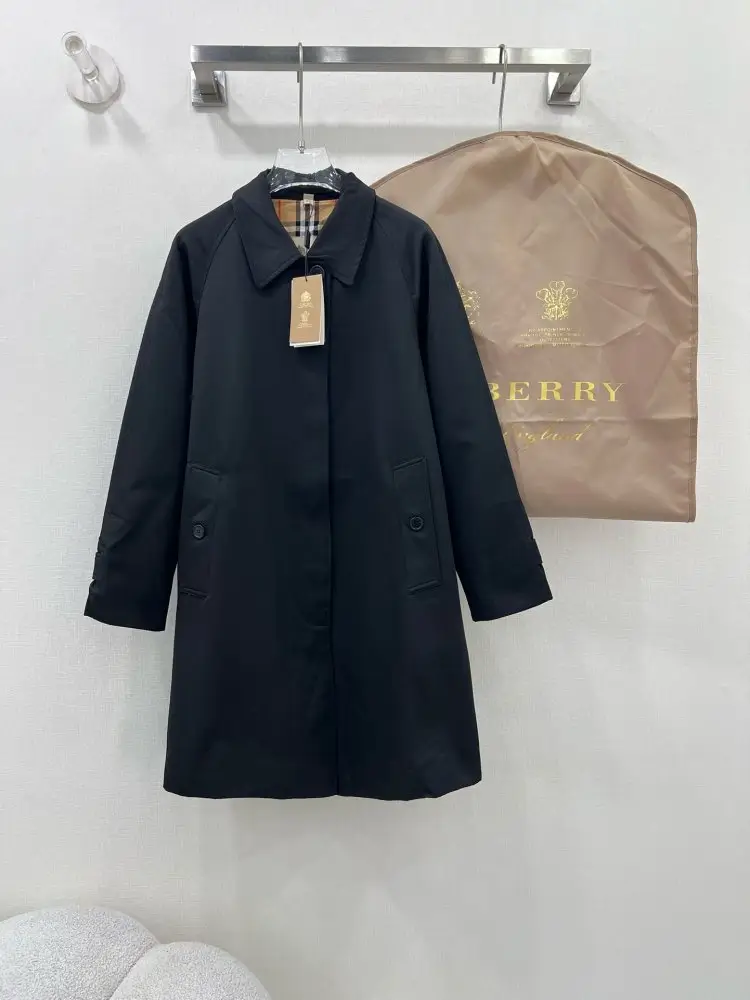 Burberry — Довгий жіночий тренч