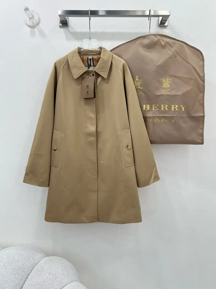 Burberry — Довгий жіночий тренч