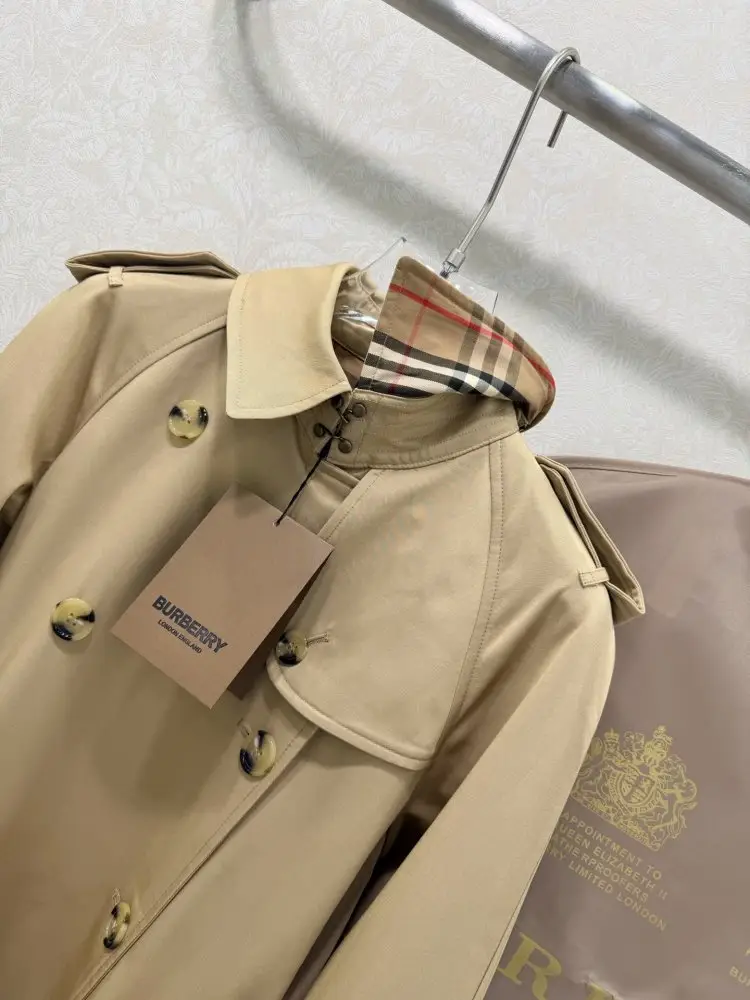 Burberry Длинный женский тренч — Фото 3