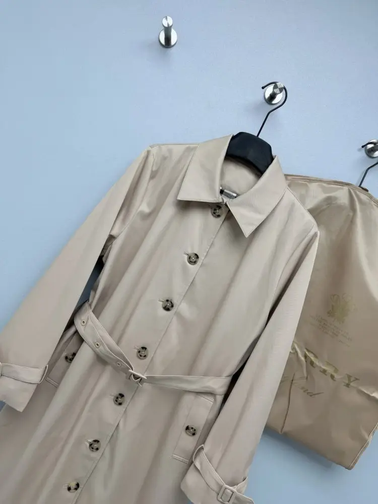 Burberry Довгий жіночий тренч — Фото 3