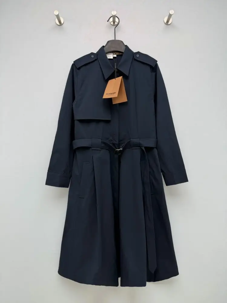 Burberry — A long trench A-silhouette