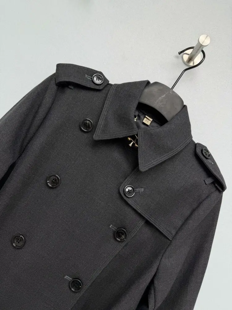 Burberry Класичний двобортний довгий вовняний тренч — Фото 2