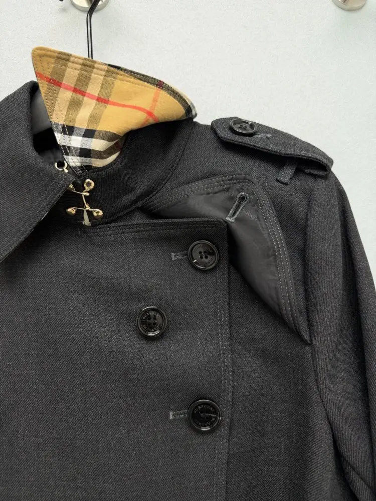 Burberry Класичний двобортний довгий вовняний тренч — Фото 5