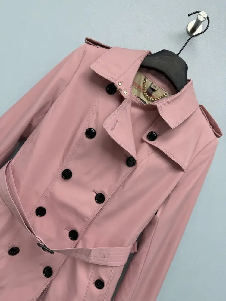 Burberry Classical short double-breasted trench — Photo 2