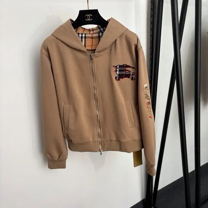 Burberry Костюм жіночий — Фото 4