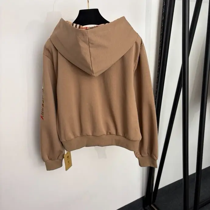 Burberry Костюм жіночий — Фото 5