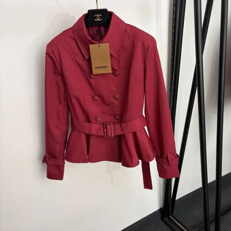 Burberry — Double-breasted trench