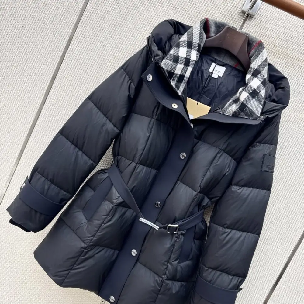 Burberry Пуховик жіночий — Фото 3