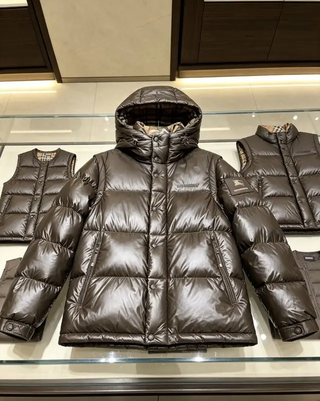 Burberry Down jacket male — Photo 5