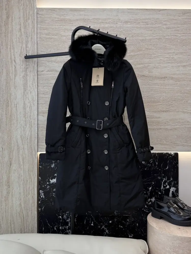Burberry — Двубортная куртка на пуху зі знімним коміром з лисячого хутра