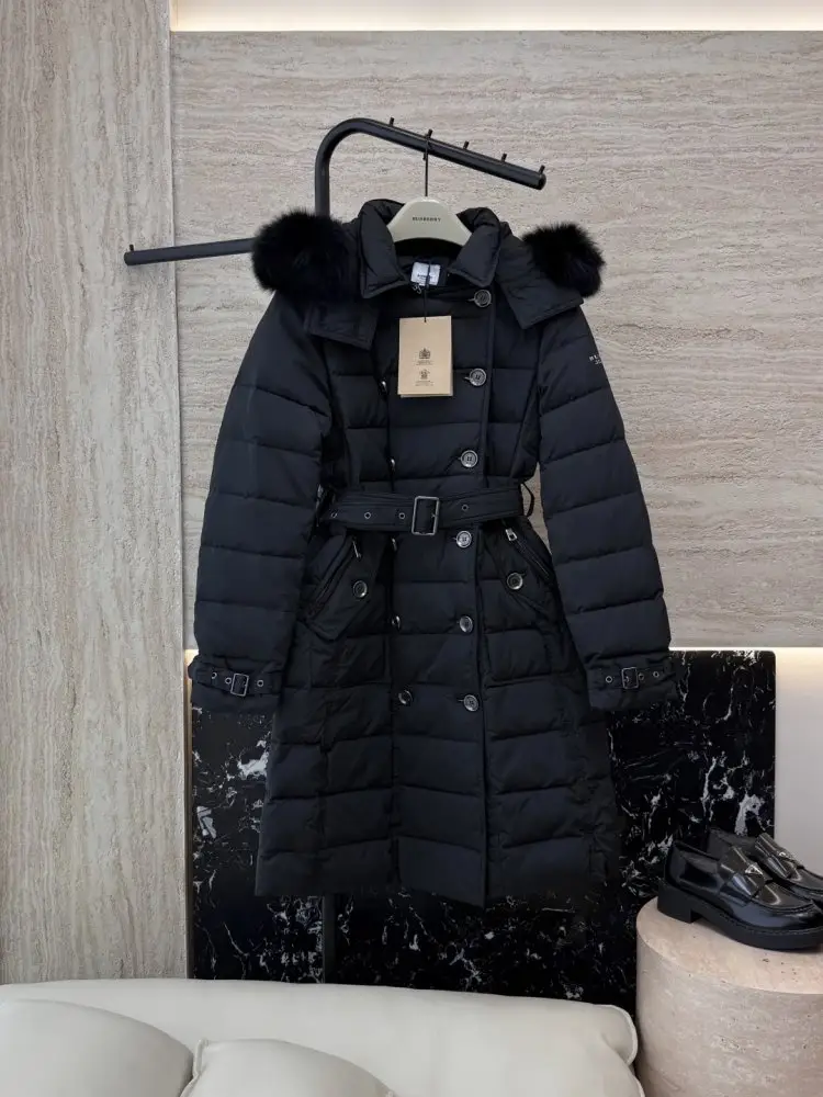 Burberry — Двубортная куртка на пуху зі знімним коміром з лисячого хутра