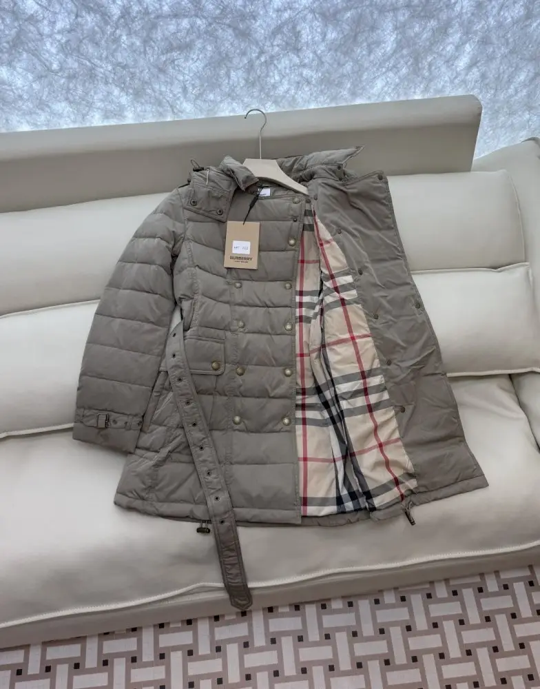 Burberry Двубортная куртка на пуху — Фото 4