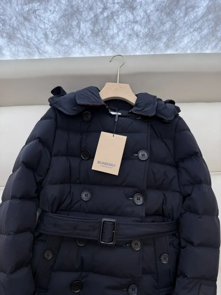 Burberry Двубортная короткая пуховая куртка — Фото 5