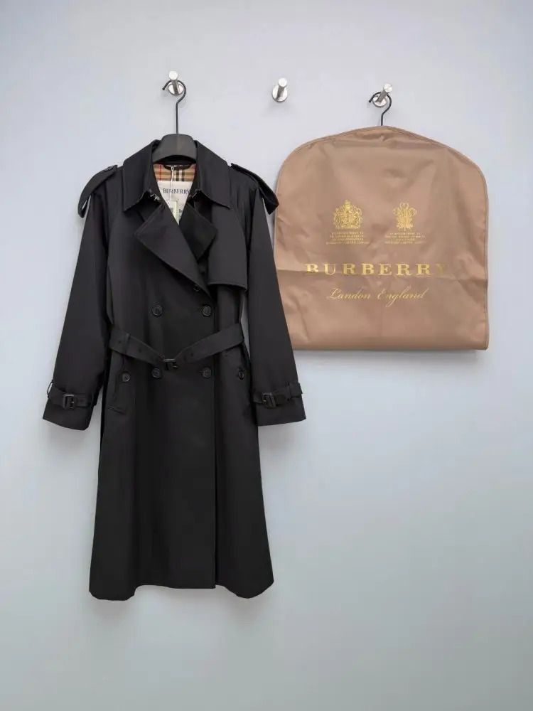 Burberry — Жіночий довгий тренч