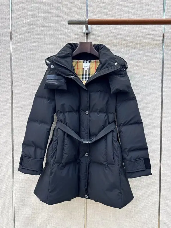 Burberry — Куртка пуховик женская