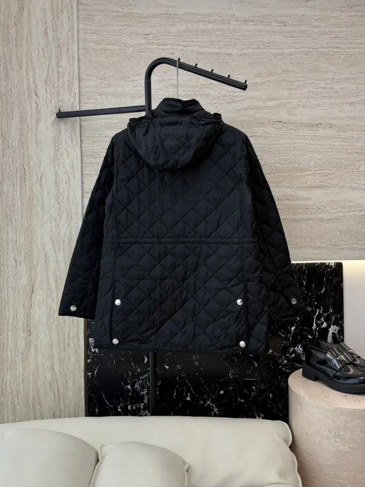 Burberry Куртка пуховик женская — Фото 2