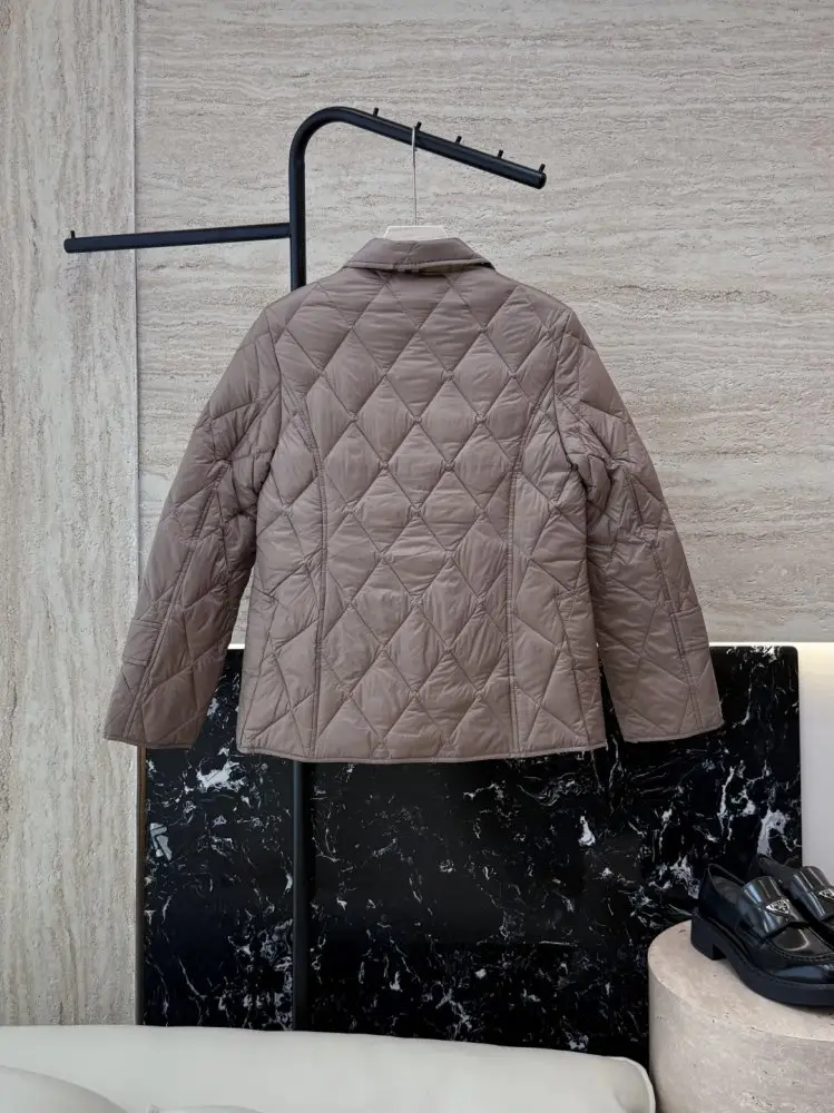 Burberry Куртка пуховик женская — Фото 2