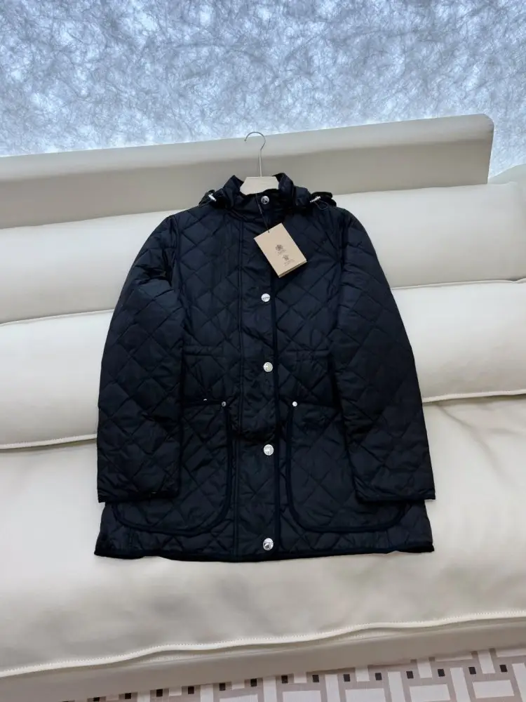 Burberry Куртка пуховик женская — Фото 3