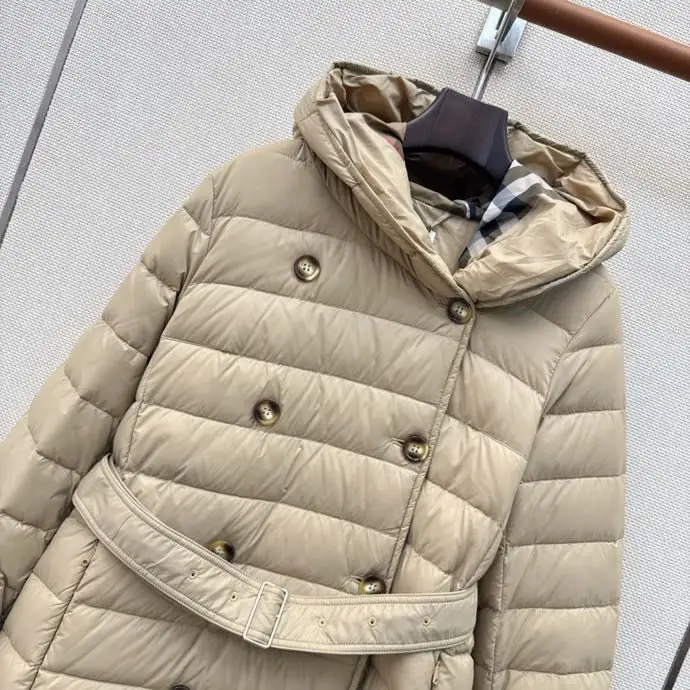 Burberry Куртка пуховик жіноча — Фото 3