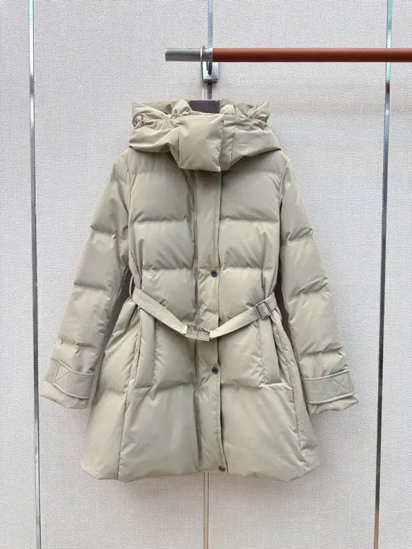 Burberry Куртка пуховик женская — Фото 4